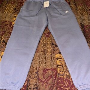 Nike Fleece Lined Elastic Ankle Sweatpant